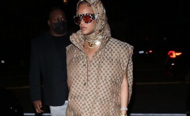Rihanna tregon prirjen e saj për modën, kombinon veshjet në mënyrë fantastike