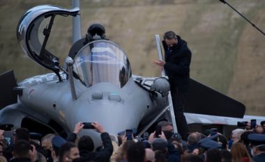 Greqia merr gjashtë aeroplanë luftarakë francezë si pjesë e ‘pakos për avancim ushtarak’ prej 11.5 miliardë eurosh