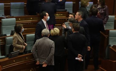LDK kërkon të shtohet një pikë në rezolutën e referendumit për Serbinë, Kuvendi shkon në pauzë