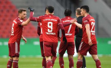 Bayern Munich kthehet te fitorja, Lewandowski shënon het-trik