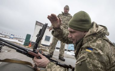 Vitali Klitschko i bashkohet ushtrisë ukrainase kundër Rusisë