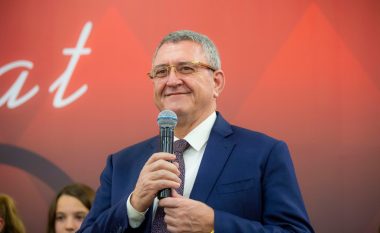 Armand Duka rizgjidhet president i FSHF-së për herë të gjashtë
