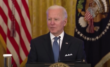 Presidentin Biden ‘e tradhton mikrofoni’, teksa lëshon fjalë të këqija në drejtim të një gazetari në Shtëpinë e Bardhë