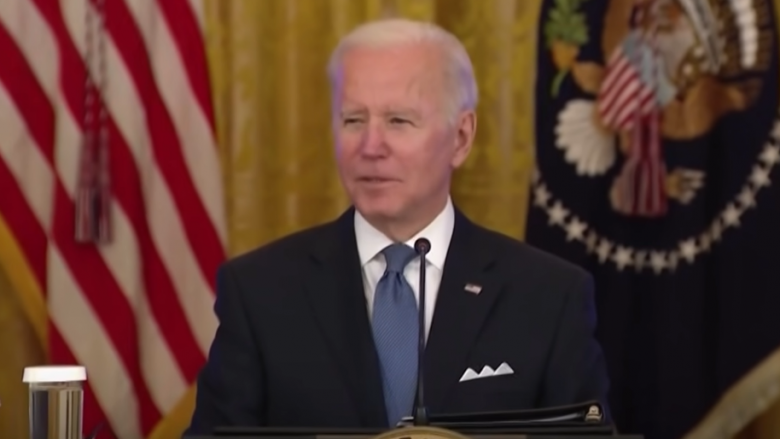 Presidentin Biden ‘e tradhton mikrofoni’, teksa lëshon fjalë të këqija në drejtim të një gazetari në Shtëpinë e Bardhë