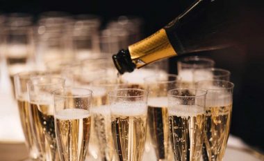 Bota bleu më shumë se kurrë shampanjë gjatë vitit të kaluar