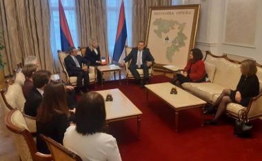 Eurodeputetët francez pro-rus ‘mysafir’ të Milorad Dodikut në ceremonisë anti-kushtetuese në Republika Srpska