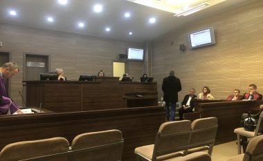 Përfundon administrimi i provave materiale në gjykimin e policëve të Leposaviqit  të akuzuar për krim të organizuar dhe korrupsion