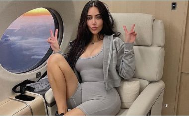 Shpërndahen imazhe të tjera që tregojnë si duket trupi i Kim Kardashian pa Photoshop