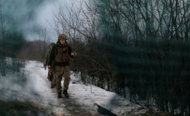 Ministrat e Jashtëm të NATO-s thonë se mbeten të bashkuar kundër çdo aksioni të mundshëm ushtarak rus në Ukrainë