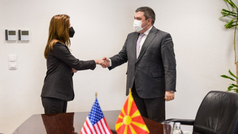 Byrnes në takim me Mariçiq: SHBA-ja mbetet mbështetëse e fortë e integrimit evropian të Maqedonisë së Veriut