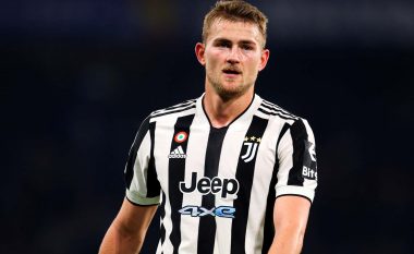 Juventusi i vendos çmimin e largimit mbrojtësit De Ligt