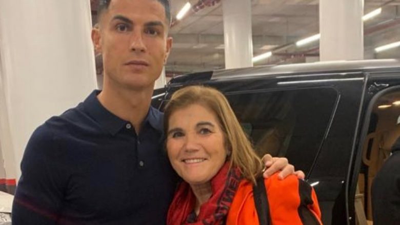 Mesazhi i Ronaldos për ditëlindje e përloti nënën e tij