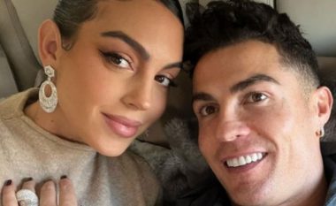 Georgina Rodriguez tregon barkun e rrumbullakosur në plazhin e Dubait, shfaqet e lumtur përkrah Cristiano Ronaldos dhe fëmijëve të tyre