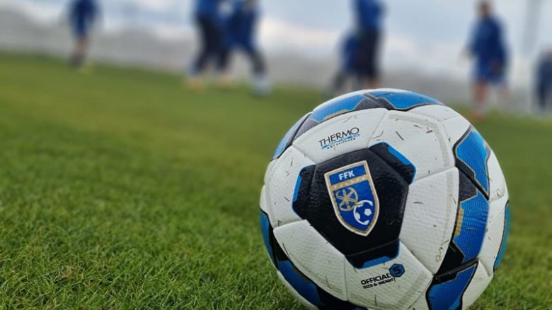 FFK publikon dizajnin e ri të topit me të cilin do të luhen ndeshjet e Superligës dhe Ligës së Parë
