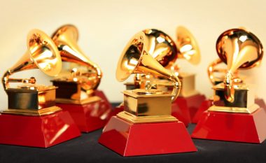 Shtyhet ceremonia e Grammy Awards për shkak të përhapjes së madhe të variantit Omicron në Los Angeles