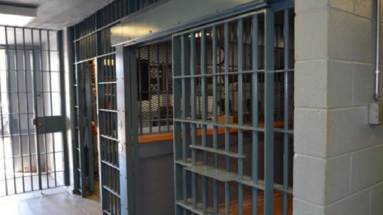 Një person arratiset nga paraburgimi në stacionin policor në Drenas – IPK nis hetimet