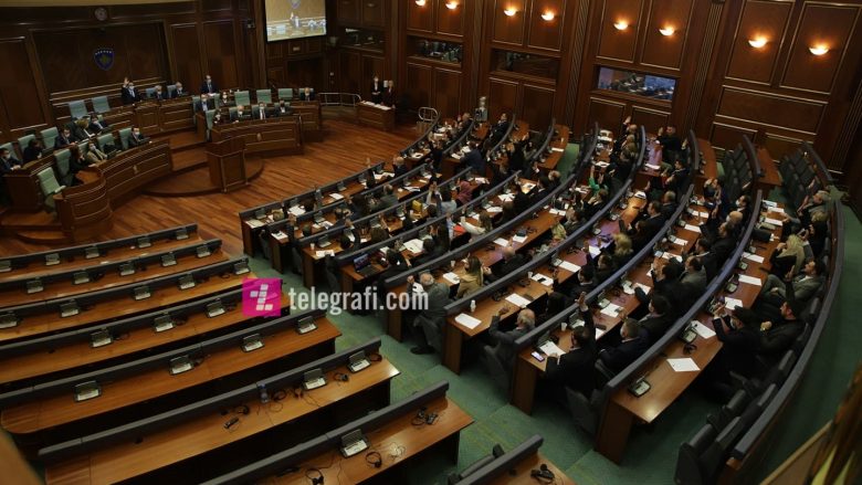 Kuvendi miratoi rezolutën kundër referendumit të Serbisë në Kosovë
