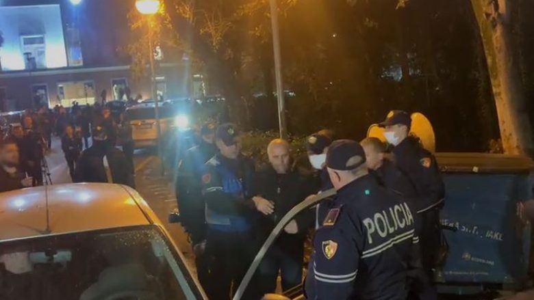 Protesta në Shqipëri, shkon në 51 numri i të shoqëruarve në polici