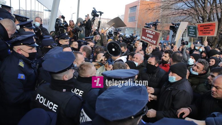 Pas protestës së PSD-së, reagon Qeveria: Kishte përpjekje për ta eskaluar protestën