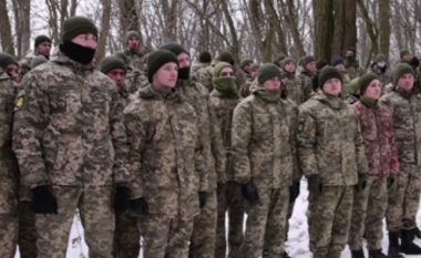 Rusia pritet ta pushtojë Ukrainën në mes të janarit ose shkurtit