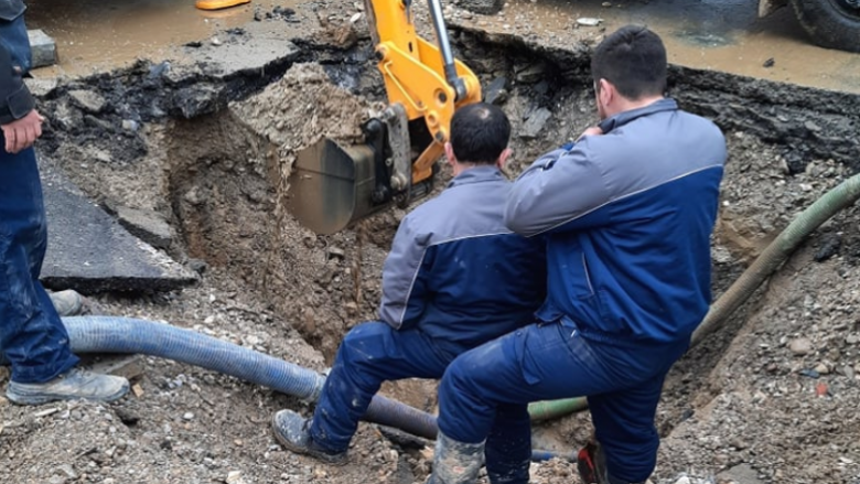 Sanohet defekti i madh në ujësjellësin e Shkupit