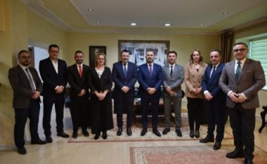 ​Komisioni për Legjislacion takon ministrin e Drejtësisë së Shqipërisë, diskutohet për Vetting