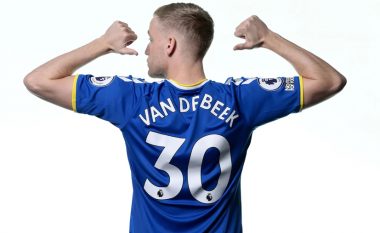 Van de Beek zyrtarizohet te Evertoni, do ta bartë fanellën me numrin 30