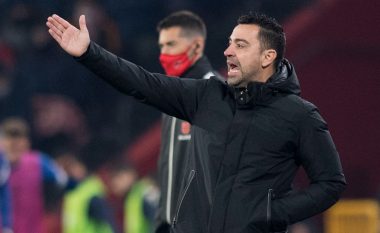 “Nuk mund të largohemi të lumtur nga këtu”, Xavi fajëson mungesën e përvojës pas barazimit me Granadan