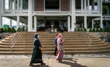 Këshillat e ministres së Malajzisë shkaktuan reagime të ashpra: Burra, rrihni butësisht gratë e juaja kokëforta
