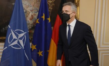 Stoltenberg: Kurrë nuk është vonë që Rusia të ndalet së përgatituri për luftë në Ukrainë