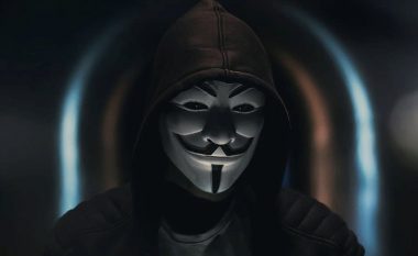 Anonymous i çon mesazh Vladimir Putinit
