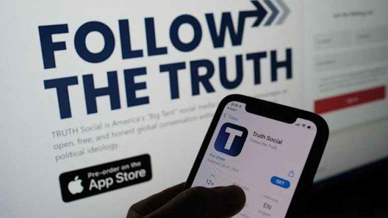 Aplikacioni i ri i mediave sociale i Trump, Truth Social, pësoi një ndërprerje menjëherë pas lansimit