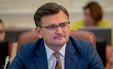 Ministri i Jashtëm i Ukrainës: Rusia përpiqet të ushtrojë presion - ne po derdhim gjak, por po vazhdojmë të mbrohemi me sukses
