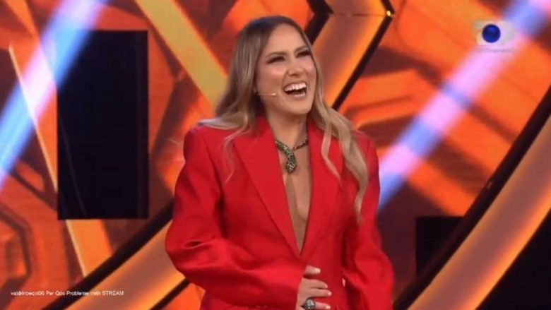 Arbana Osmani duket elegante në finalen e Big Brother VIP, zbulon se është shtatzënë