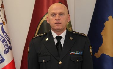 Ushtaraku i lartë amerikan uron gjeneral Jasharin për Ditën e Pavarësisë: Ushtria e SHBA-së vlerëson bashkëpunimin dhe miqësinë me FSK-në