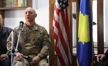 Komandanti i “Boondsteel” mban ligjëratë në xhami për 14-vjetorin e Pavarësisë së Kosovës