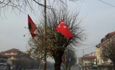 Largimi i flamurit të Turqisë në Prizren, Totaj: Akte të tilla dëmtojnë jetesën e përbashkët që kemi me komunitetin turk