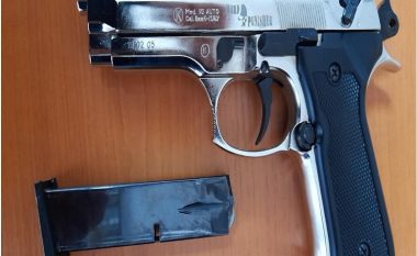 U ndalua për kontroll rutinor, policia i gjen armë pa leje 29 vjeçarit nga Prizreni