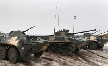 Zyrtarët e Ukrainës: Forcat ruse janë në Kiev, banorë përgatitni koktej molotovi dhe neutralizoni armikun