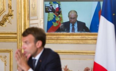 Macron i kërkon Putinit të përfundon pushtimin në Ukrainë