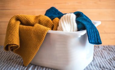 Si të lani siç duhet pulovrat dhe të zgjasni jetëgjatësinë e tyre?