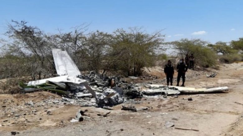 Rrëzohet një aeroplan i vogël, vdesin të paktën shtatë persona në Peru