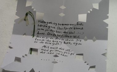 Një nga mënyrat më interesante për të festuar Ditën e Shën Valentinit në Danimarkë është shkëmbimi i një “letre misterioze”