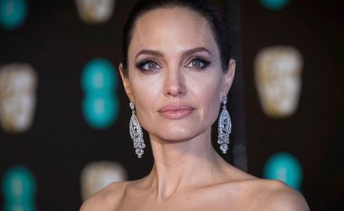Angelina Jolie poston letrën prekës të një gruaje afgane: Ju lutem sigurohuni që ato të mos harrohen