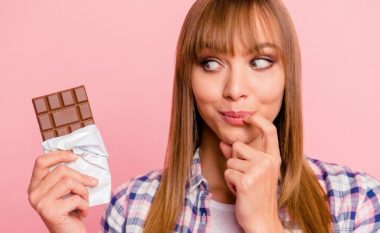 A duhet të hiqni dorë nga çokollata nëse jeni në dietë