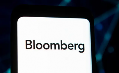 “Rusia pushton Ukrainën”, Bloomberg kërkon falje për publikimin e titullit në faqen kryesore
