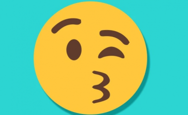 Katër emoji-t që mund t’i përdorni gabimisht në bisedat e përditshme – shpjegimi që qëndron pas tyre