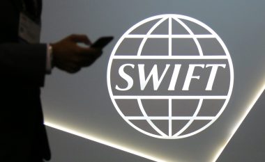 Goditja e madhe ndaj Rusisë - çfarë është sistemi SWIFT dhe çfarë efekti do të kenë sanksionet?