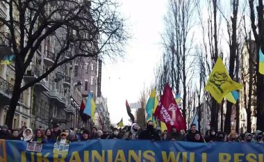 Kriza në Ukrainë, pesë pyetjet kyçe teksa forcat ruse synojnë të fillojnë një luftë në Evropë