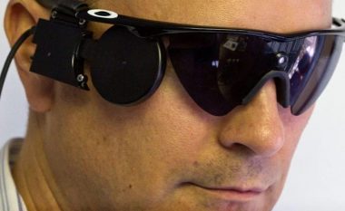 Teknologjia e syve Bionic synon të ndihmojë të verbrit të shohin përsëri